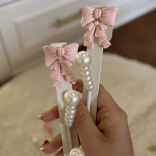 Load image into Gallery viewer, Elegant Pearl Bow Over-the-Door Double Hook Rack for Cabinets and Kitchens