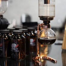 Load image into Gallery viewer, Syphon Coffee Maker With Heat Resistant Glass For Smooth Vacuum Brewing