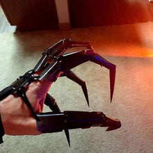 Load image into Gallery viewer, Articulated Finger Extensions Pair with Clawed Digits for Halloween Costumes