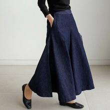 Load image into Gallery viewer, Womens Loose Denim Pants