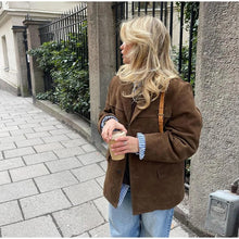 Load image into Gallery viewer, Elegant suede jacket