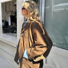 Load image into Gallery viewer, Elegant suede jacket