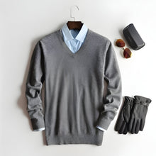 Load image into Gallery viewer, Cashmere Sweater, High Quality and Very Elegant