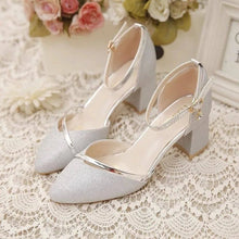 Load image into Gallery viewer, block heel - buckle strap