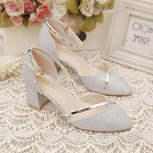 Load image into Gallery viewer, block heel - buckle strap