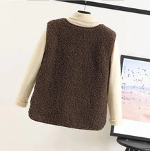 Load image into Gallery viewer, Plush vest