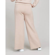 Load image into Gallery viewer, Air Essentials Pants