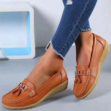 Load image into Gallery viewer, Womens Loafer Shoes with Ergonomic Footbed and Breathable Design