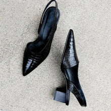 Load image into Gallery viewer, Womens Pumps with Contoured Arch Support and Cushioned Sole, Moderate Heel