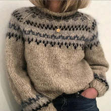 Load image into Gallery viewer, Wool Turtleneck Sweater with Dual Fiber Insulation and Temperature Regulation