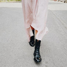 Load image into Gallery viewer, Vintage heeled ankle boots for women