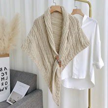 Load image into Gallery viewer, Triangle Knitted Shawl with Leather Buckle