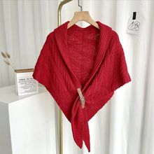 Load image into Gallery viewer, Triangle Knitted Shawl with Leather Buckle