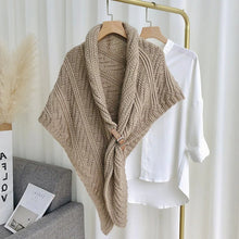 Load image into Gallery viewer, Triangle Knitted Shawl with Leather Buckle