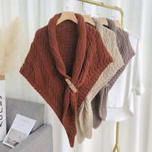 Load image into Gallery viewer, Triangle Knitted Shawl with Leather Buckle