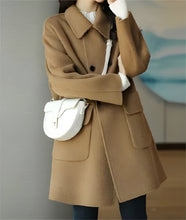 Load image into Gallery viewer, Women's Wool Winter Coat
