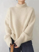 Load image into Gallery viewer, Cashmere turtleneck sweater