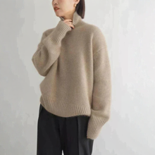 Load image into Gallery viewer, Cashmere turtleneck sweater