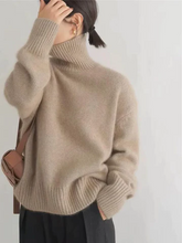 Load image into Gallery viewer, Cashmere turtleneck sweater