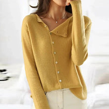 Load image into Gallery viewer, Elegant knitwear for women