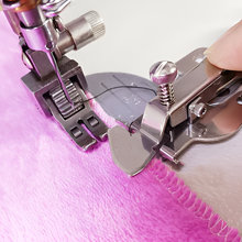 Load image into Gallery viewer, Sewing Machine Presser Foot
