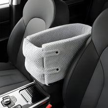 Load image into Gallery viewer, Pet car seat for small dog and cat
