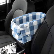 Load image into Gallery viewer, Pet car seat for small dog and cat