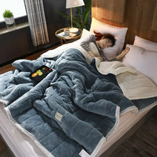 Load image into Gallery viewer, Cozy Large Thick Throw Blanket