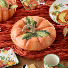 Load image into Gallery viewer, Pumpkin Pie Carrier with Sculpted Lid and 10.5 Inch Dish for Fall Baking

