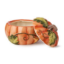 Load image into Gallery viewer, Pumpkin Soup Bowls with Lids and 24 Ounce Capacity Set of 2 for Fall Dinners
