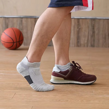 Load image into Gallery viewer, Breathable Moisture Wicking Athletic Basketball Socks for Men
