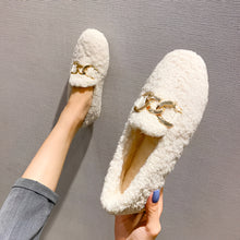 Load image into Gallery viewer, Women’s Lambswool Moccasins with Warm Fleece Lining
