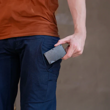 Load image into Gallery viewer, RFID Blocking Men's Carbon Fiber Metal Wallet
