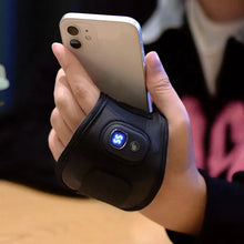 Load image into Gallery viewer, USB Electric Heated Wrist Wrap
