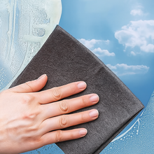 Load image into Gallery viewer, Ultra-Absorbent Microfiber Cloth Streak-Free &amp; Quick-Dry Cleaning
