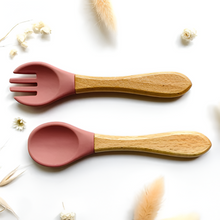 Load image into Gallery viewer, Children's Silicone and Bamboo Cutlery Set
