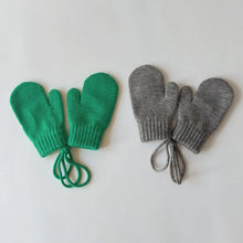 Load image into Gallery viewer, Kids Candy Color Knitted Gloves
