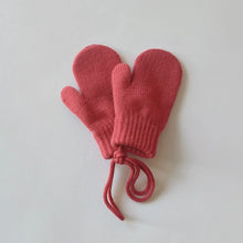 Load image into Gallery viewer, Kids Candy Color Knitted Gloves
