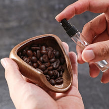 Load image into Gallery viewer, Walnut Coffee Bean Weighing Tray for Coffee Brewing Precision
