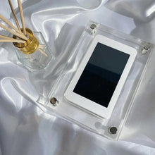 Load image into Gallery viewer, Digital photo frame with high-resolution display
