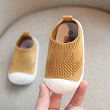 Load image into Gallery viewer, Soft Mesh Baby First Walker Shoes for Infants and Toddlers
