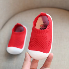 Load image into Gallery viewer, Soft Mesh Baby First Walker Shoes for Infants and Toddlers
