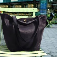 Load image into Gallery viewer, Almost Perfect Leather Tote Bag Black
