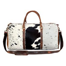 Load image into Gallery viewer, Cowhide Leather Duffel Bag, Unisex Full Grain Leather Travel Bag
