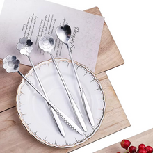 Load image into Gallery viewer, 4 Piece Stainless Steel Flower Teaspoon and Dessert Spoon Set

