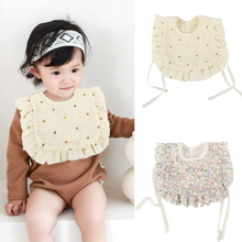 Load image into Gallery viewer, Soft Cotton 4 Layer Gauze Retro Lace Ruffle Baby Vest Bib
