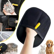 Load image into Gallery viewer, Pet Hair Removal Gloves for Dogs and Cats, Electrostatic Fur Remover for Carpets, Sofas, and Upholstery
