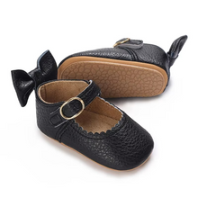 Load image into Gallery viewer, Soft Leather Non Slip Baby Walking Shoes for Girls
