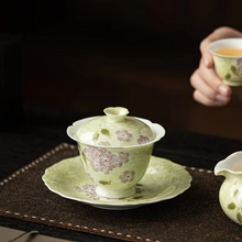 Load image into Gallery viewer, Hand Painted Hydrangea Porcelain Gaiwan Tea Tureen with Lid
