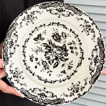 Load image into Gallery viewer, Retro Nordic Ceramic Flower Pattern Dinner Plate Set
